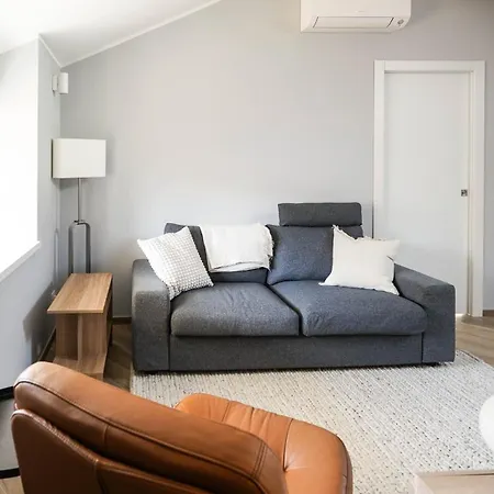 Riverview - New In Appartement